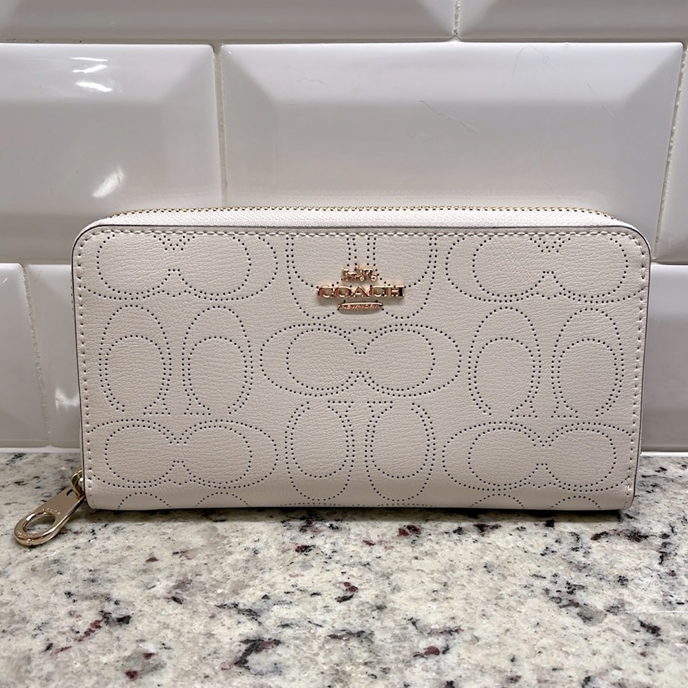 Coach Perforated Signature Wallet NWOT